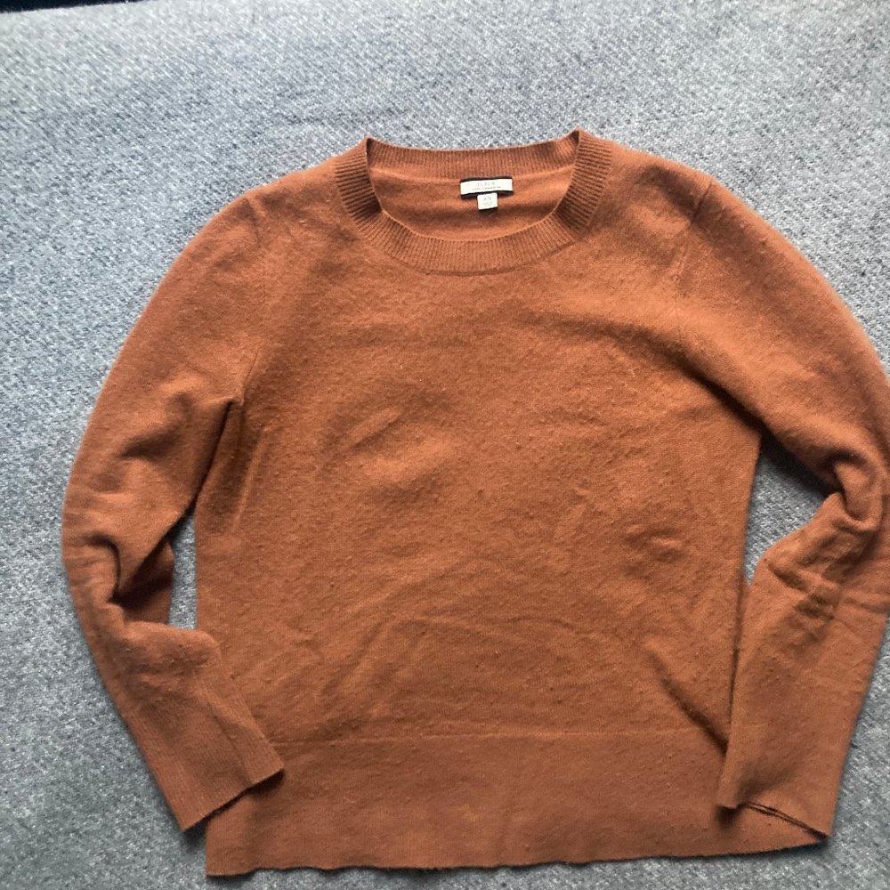 JCrew classic fit cashmere crewneck burnished pecan XS